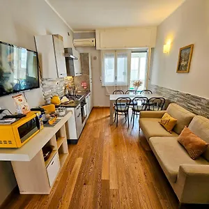 Baribello - 3 Bedrooms 3 Bathrooms - Station Apartamento Bari